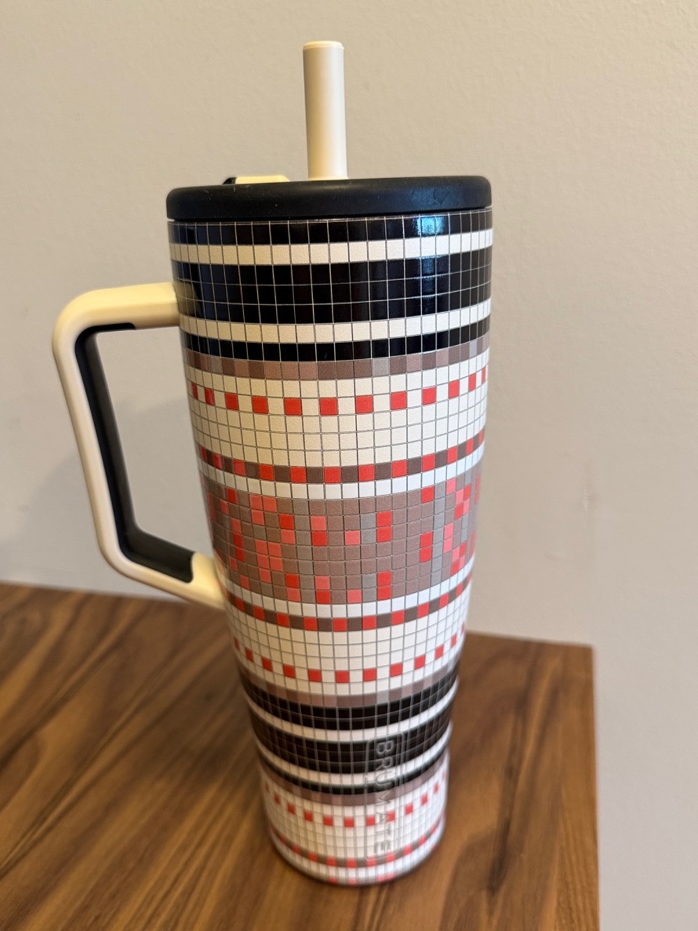 Brumate Era 40oz- Limited Edition Anthropologie Exclusive, Black Motif